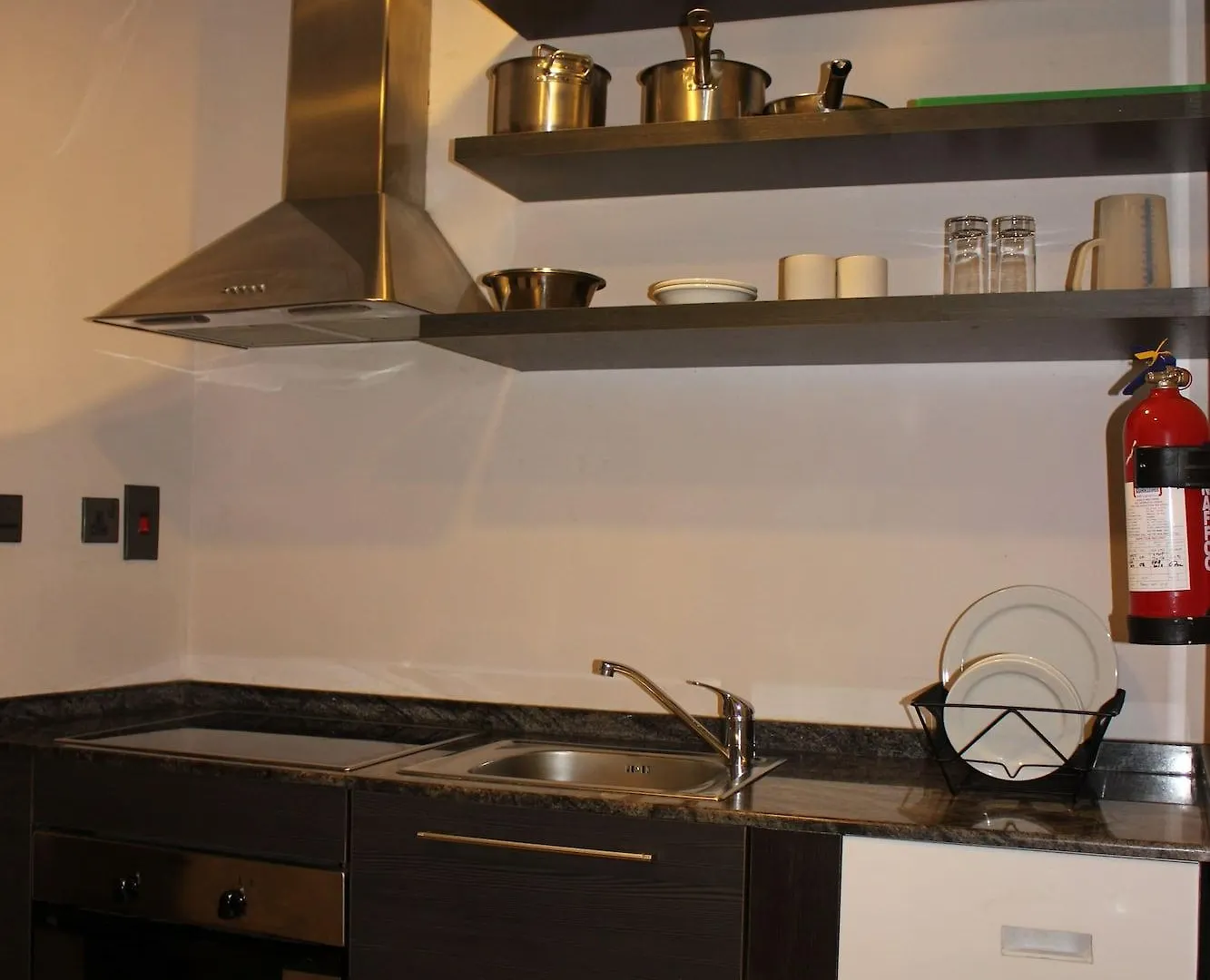 Signature Hotel Apartments And Spa Dubai Aparthotel