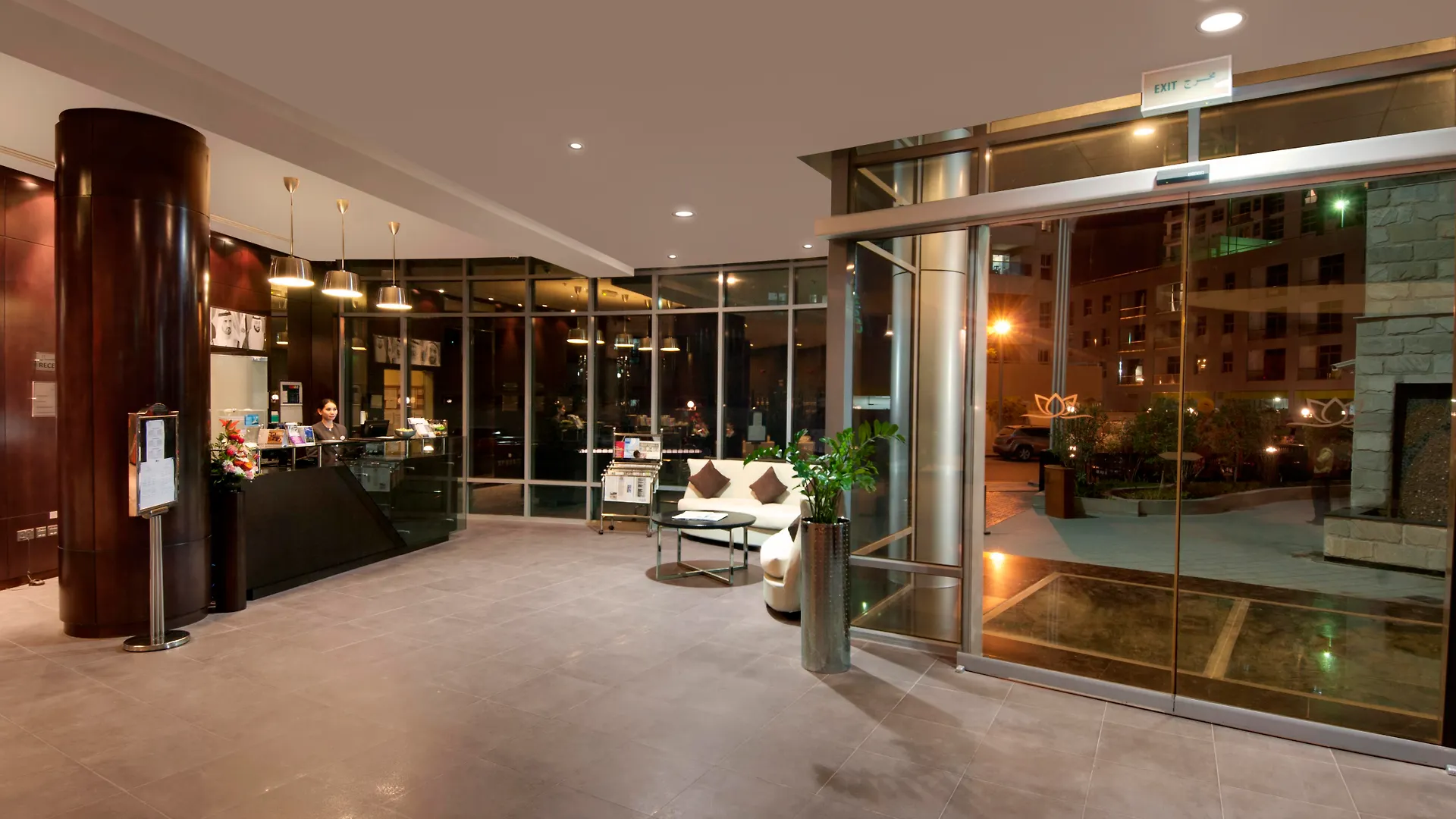 Signature Hotel Apartments And Spa Dubai Aparthotel