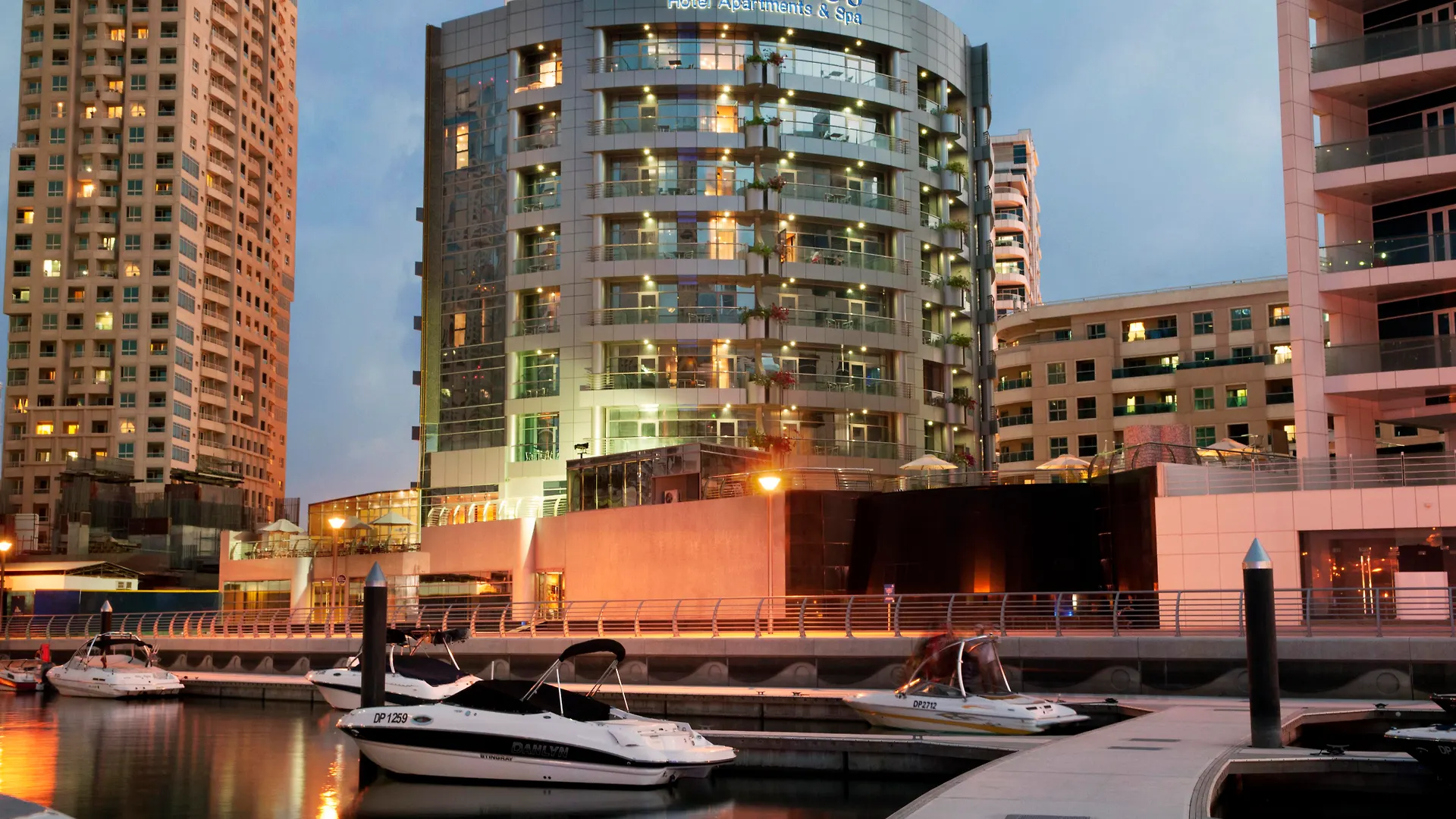 Signature Hotel Apartments And Spa Dubai