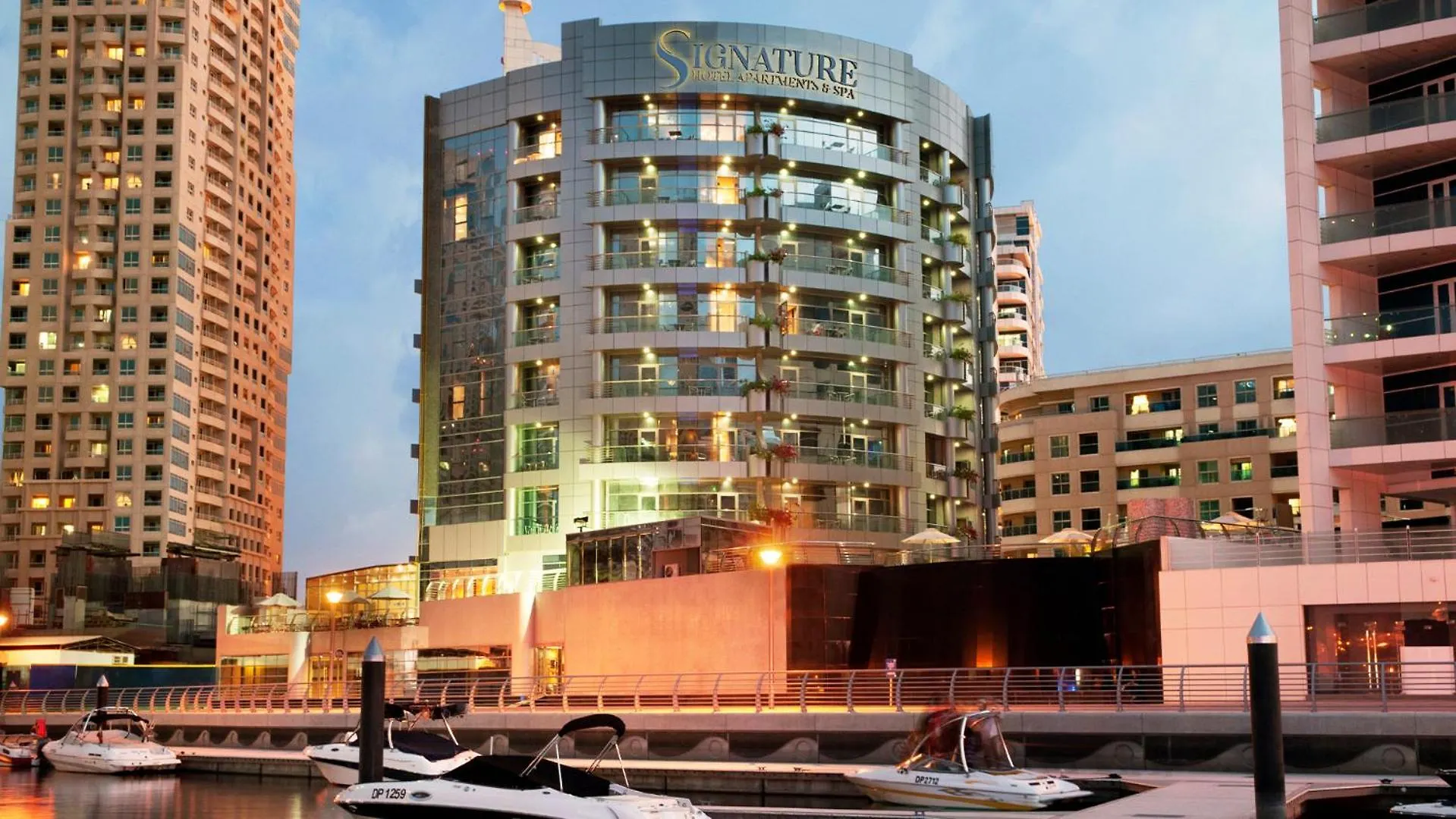 **** Aparthotel Signature Hotel Apartments And Spa Dubaj Spojené arabské emiráty
