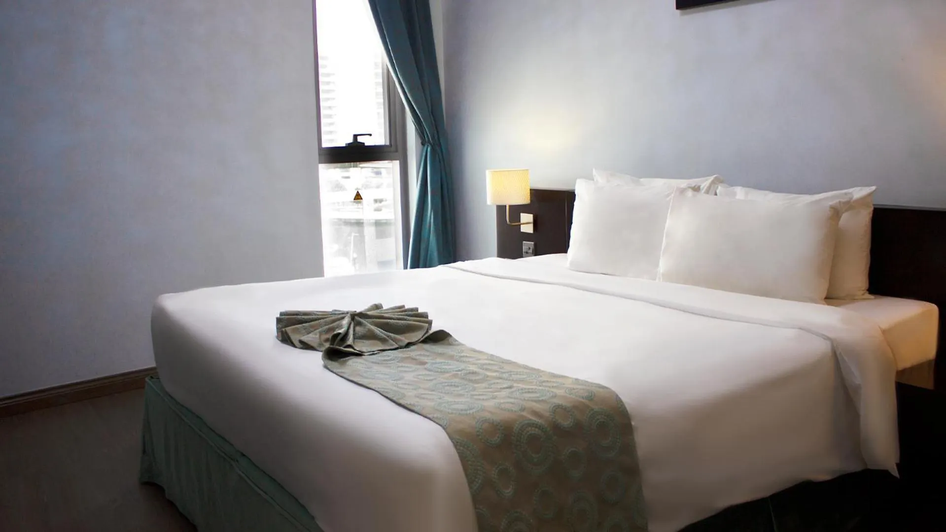 Signature Hotel Apartments And Spa Dubai Aparthotel