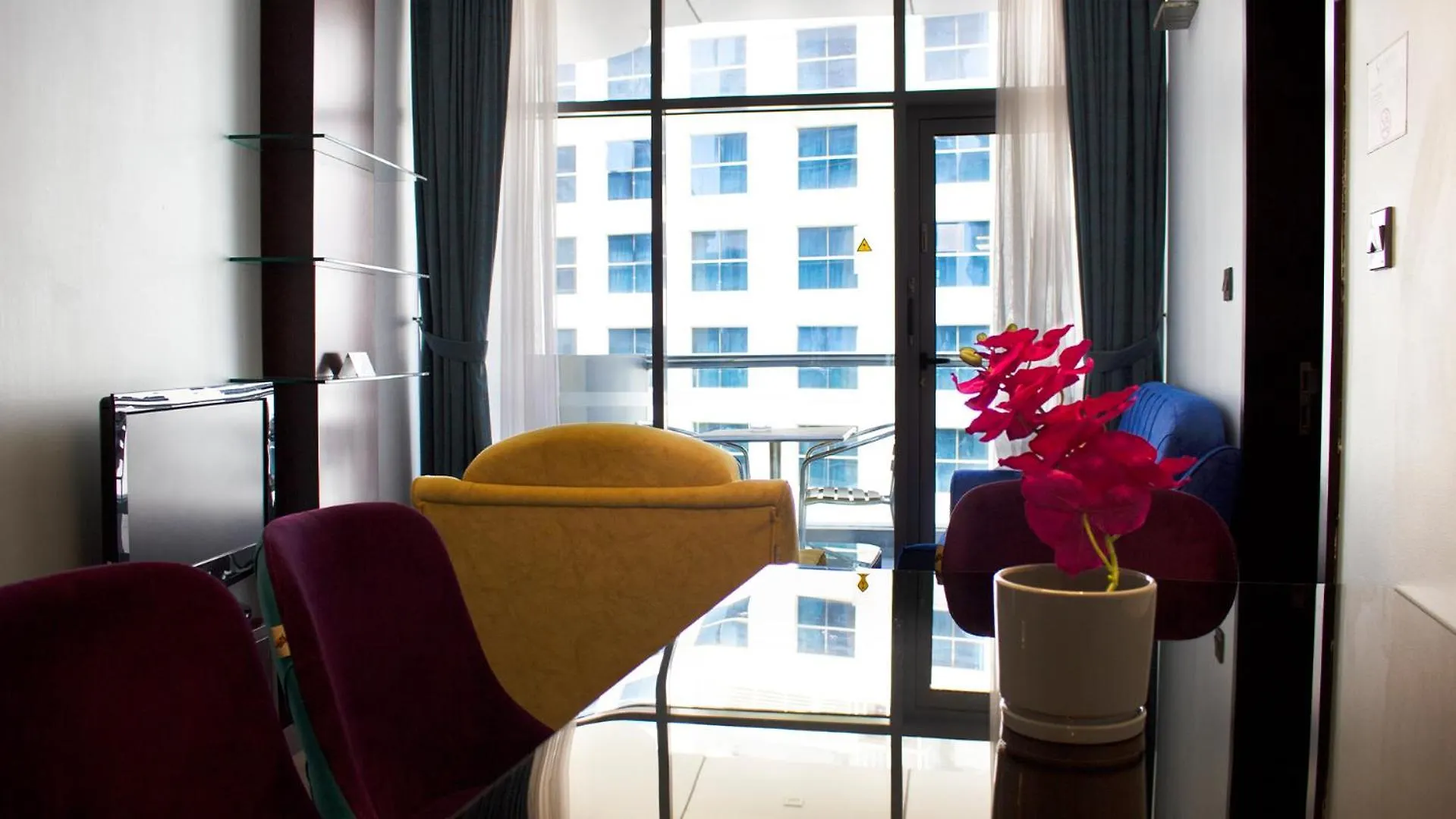 Signature Hotel Apartments And Spa Dubaj