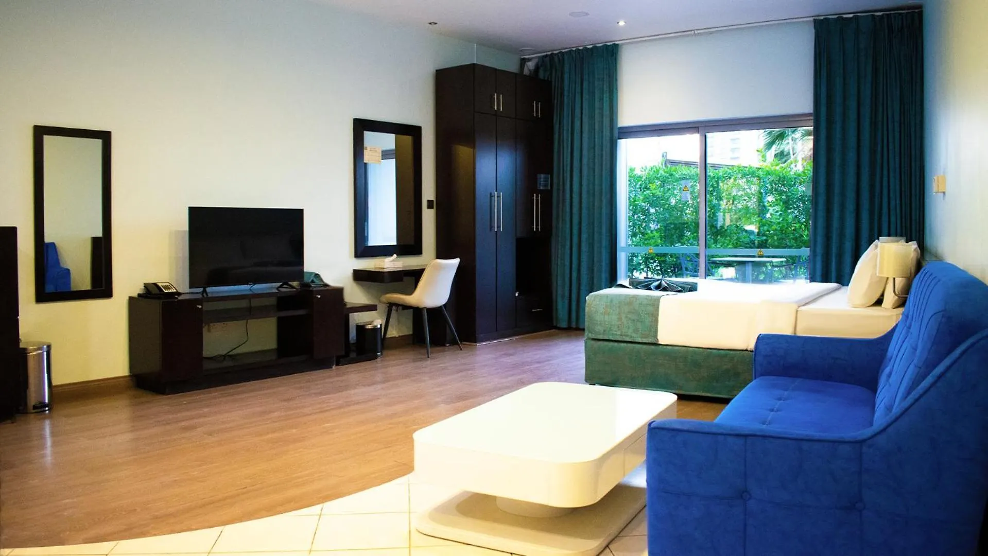 Signature Hotel Apartments And Spa Dubai United Arab Emirates