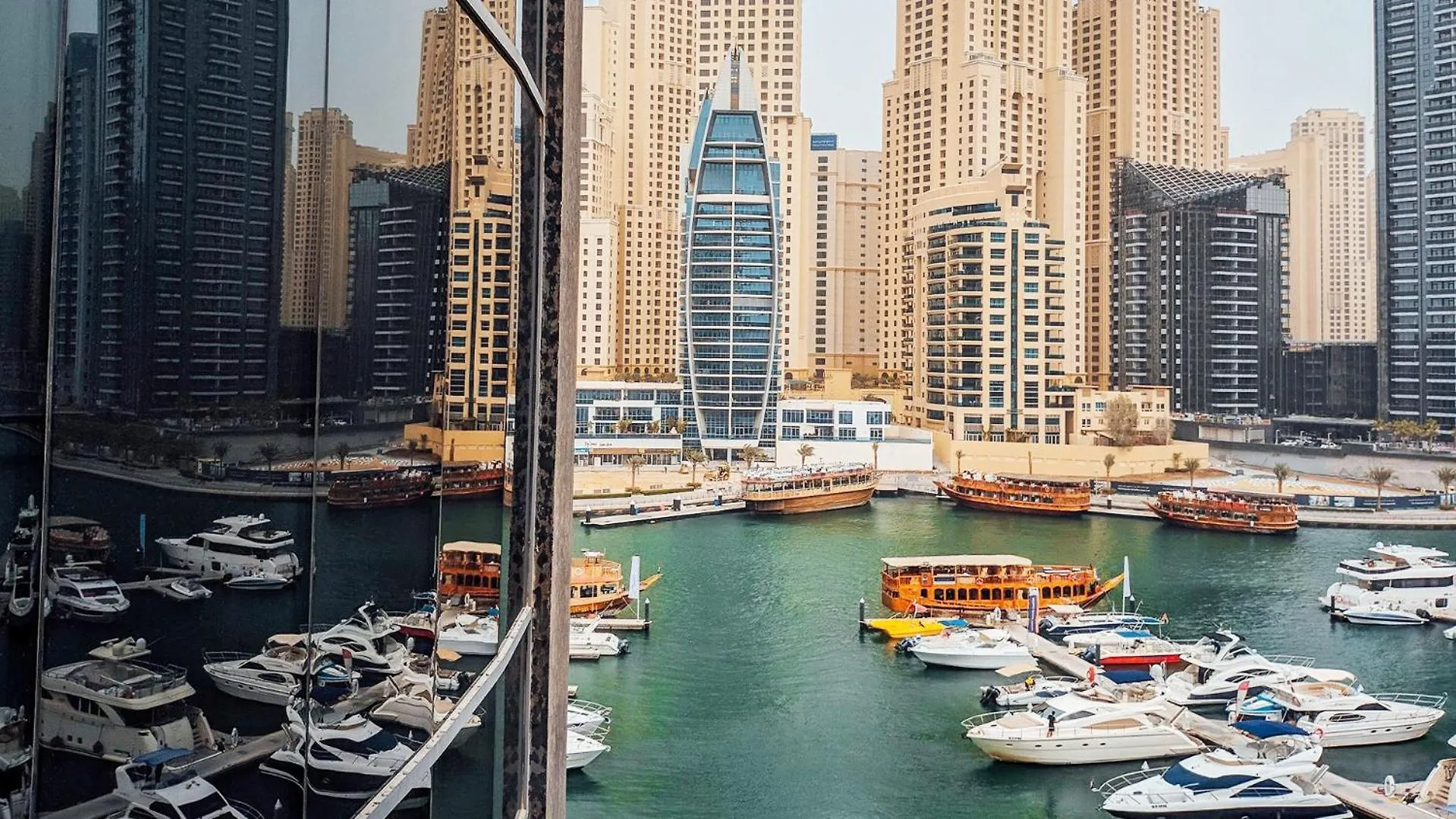 Signature Hotel Apartments And Spa Dubai 4*,  United Arab Emirates