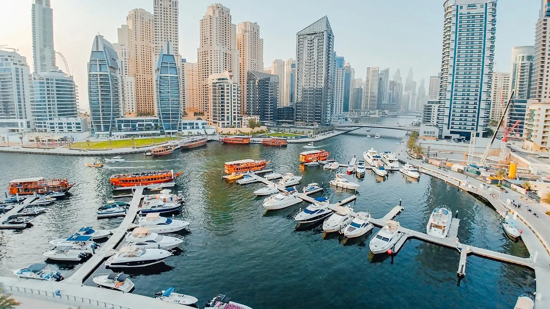 Signature Hotel Apartments And Spa Dubai Aparthotel