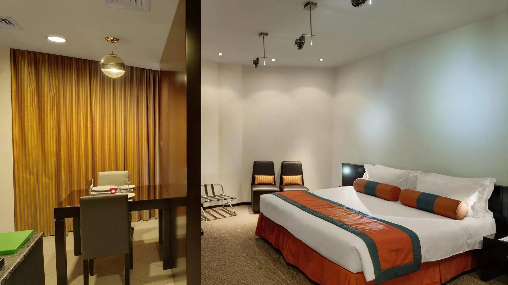 Signature Hotel Apartments And Spa Dubai