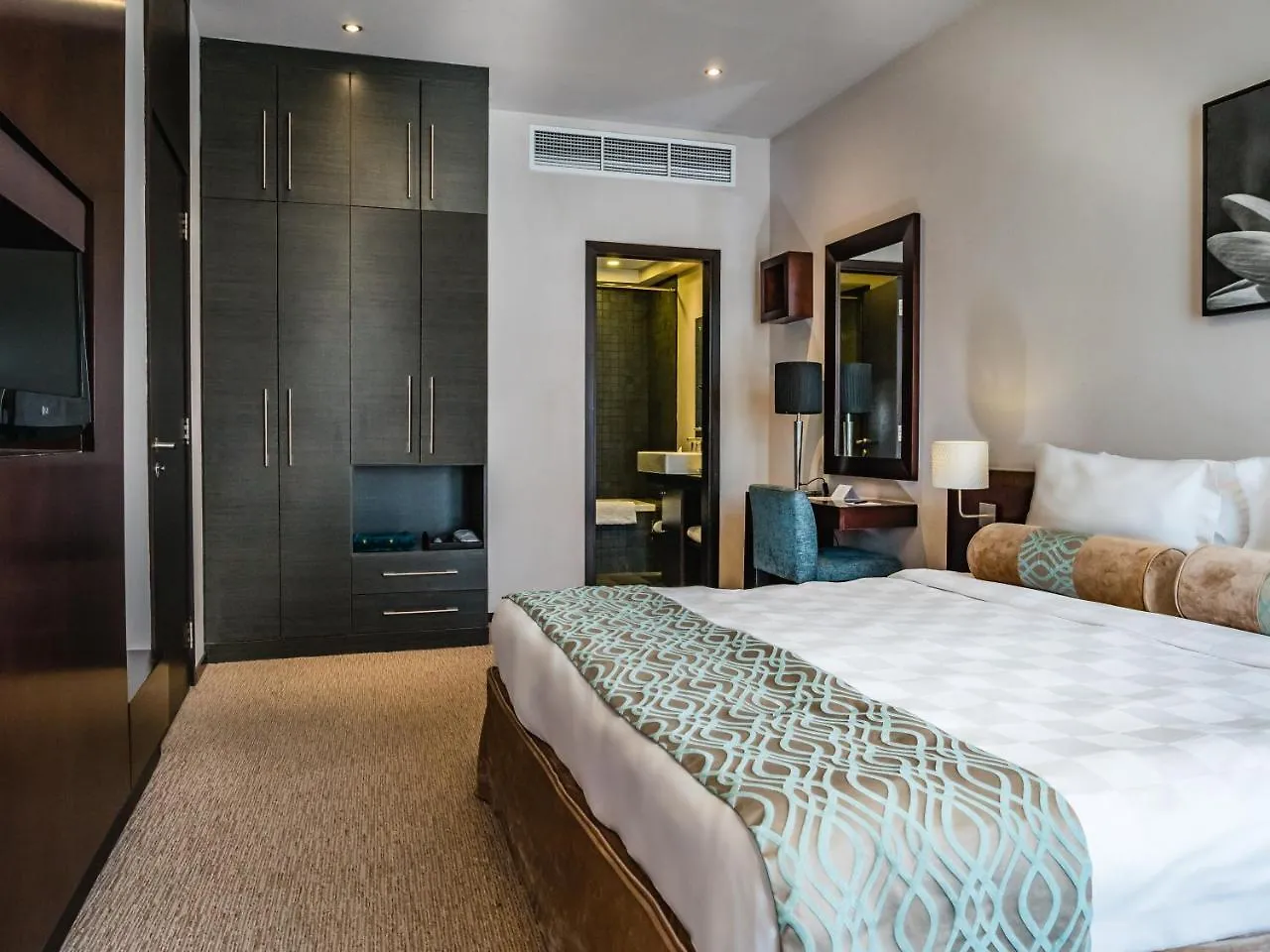 Signature Hotel Apartments And Spa Dubaï 4*,