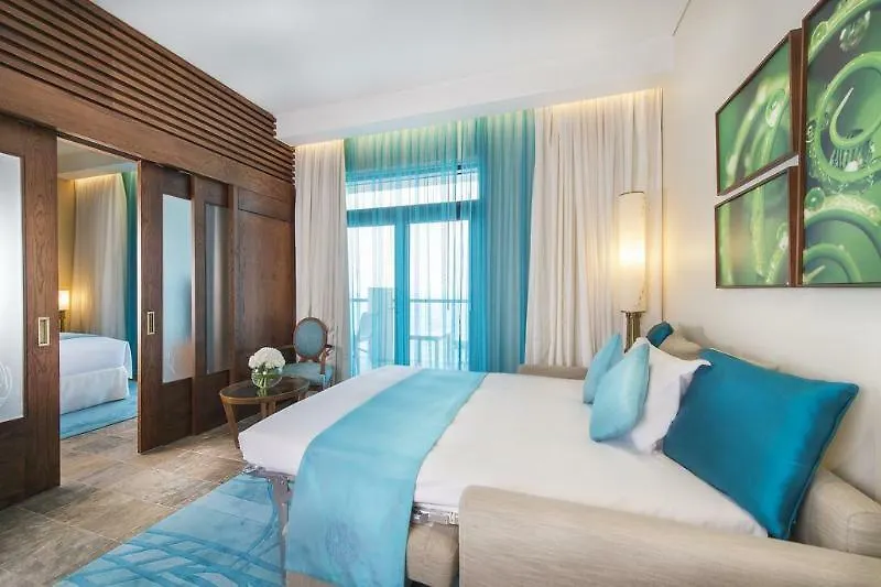 Signature Hotel Apartments And Spa Dubai Aparthotel
