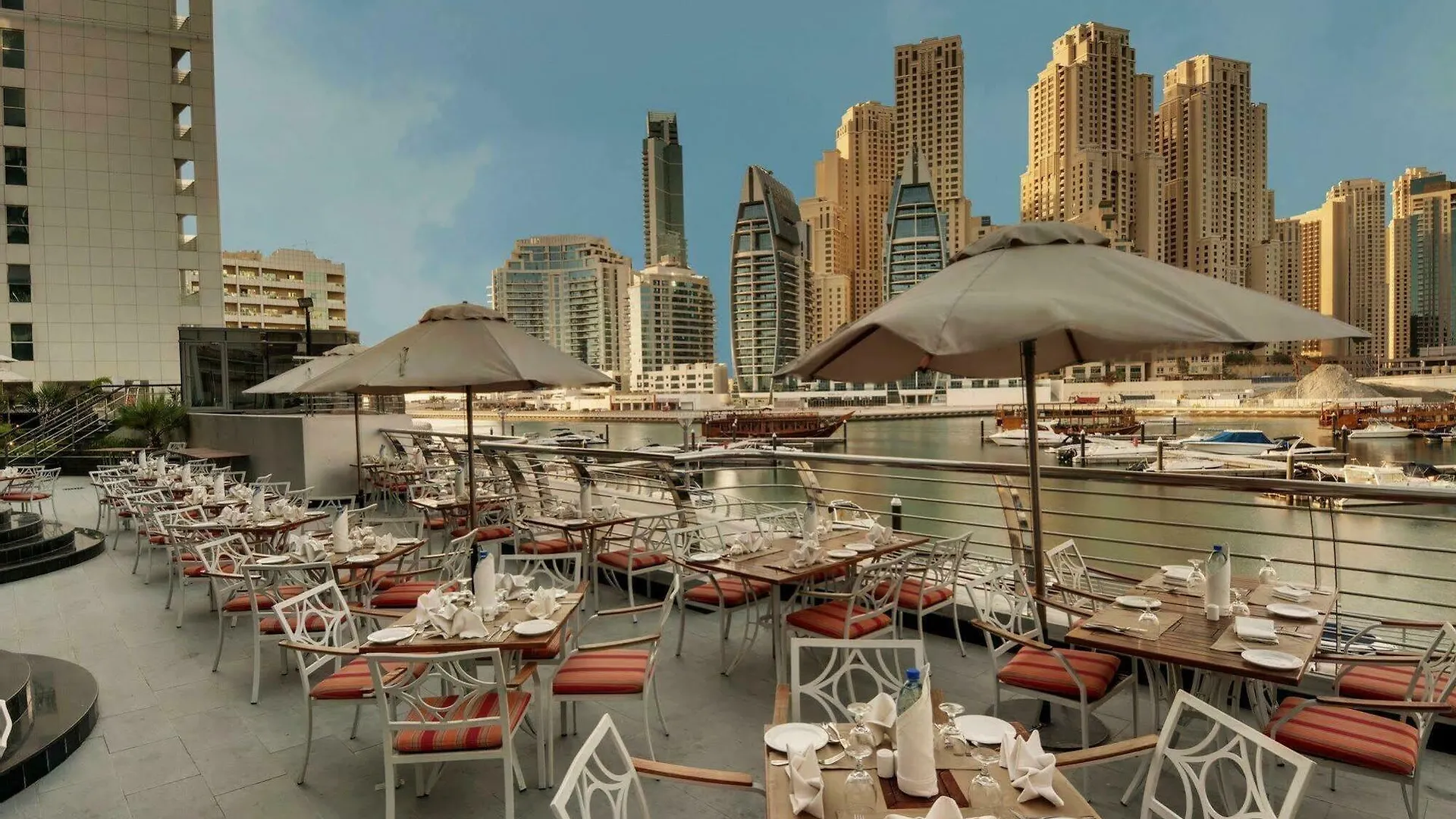 Signature Hotel Apartments And Spa Dubai 4*,  Birleşik Arap Emirlikleri