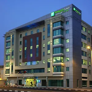 Отель Express Jumeirah, An Ihg Дубай