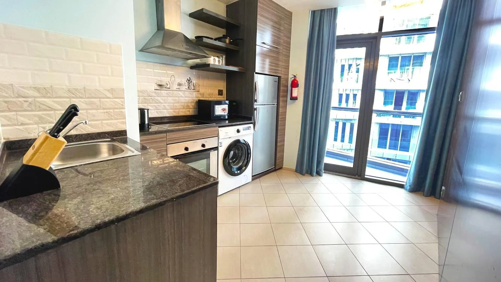 Signature Hotel Apartments And Spa Dubai 4*,  Birleşik Arap Emirlikleri